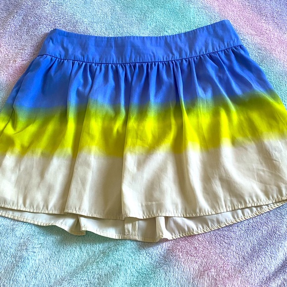💙💛🤍JESSICA SIMPSON 💙💛🤍Double layered ombré skirt in size 13/14. - Picture 8 of 12